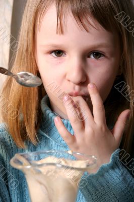 girl eat ice-cream