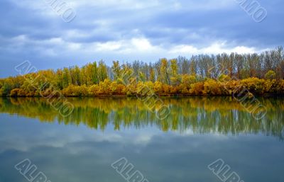 Autumn The rivers Pojma before a rain