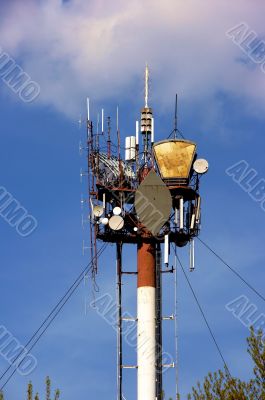 Peak of communication Hi-Tek mast