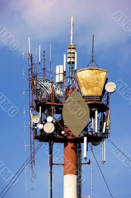 Peak of communication Hi-Tek mast