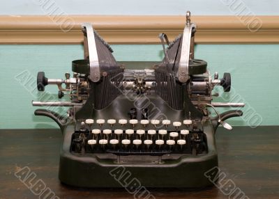 Antique Type Writer