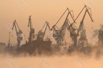 lifting cranes