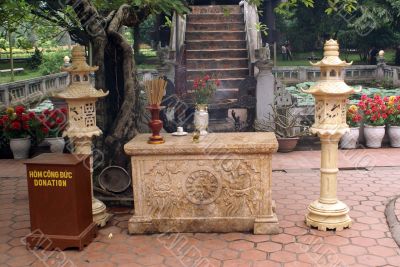 Shrine near One Pillar Pagoda