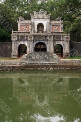 Gate and green water Gate and green water