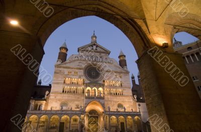 Cremona, illuminated cathedral