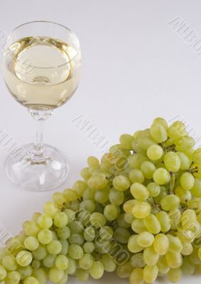 Grapes and white wine