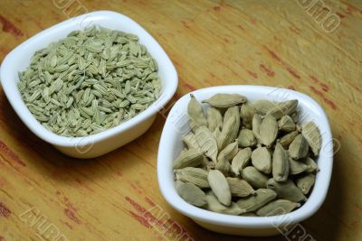 Cardamom and Fennel Seeds Dried as condiments