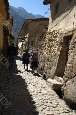 ollantaytambo old inca town