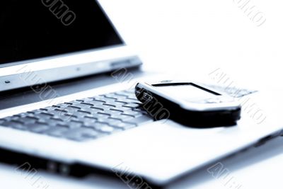 PDA on laptop. Cold. PDA on laptop. Cold.