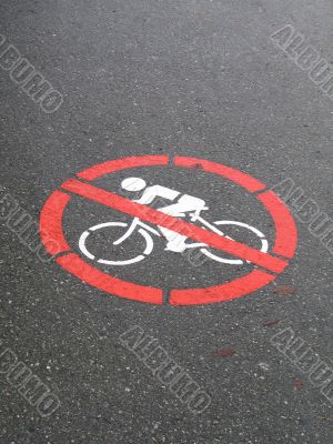 no cycling sign