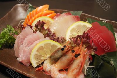 Sashimi arrangement