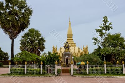 That Luang, temple in Laos