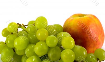 green grapes and red apple