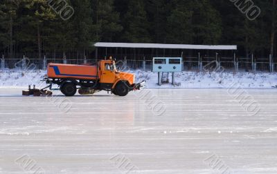 Fill in skating rink