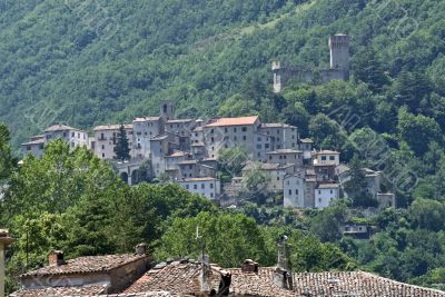 View of Arquata del Tronto from the Salaria road View of Arquata del Tronto from the Salaria road