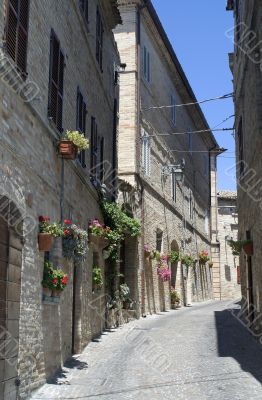 Monterubbiano - Ancient street