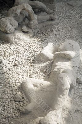 dead in pompeii