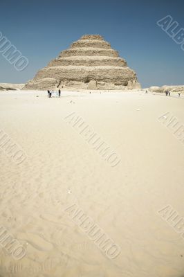 saqqara egyptian pyramid