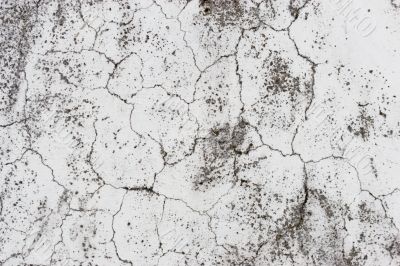 The old cracked wall