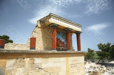 crete knossos temple