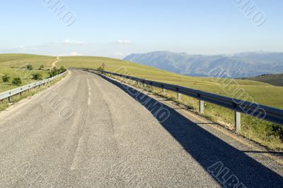Gran Sasso d`Italia, mountain road