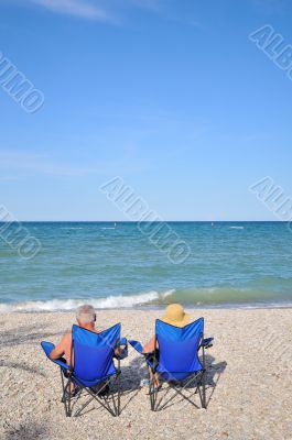 Elderly couple at the beach