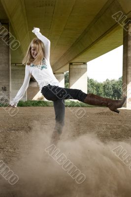 Paris Hilton look-a-like fashion shoot kicking dust Paris Hilton look-a-like fashion shoot kicking dust