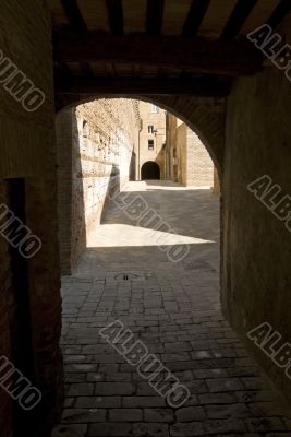 Buonconvento (Siena) - Covered street