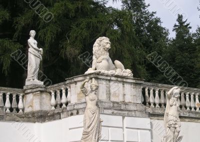 Sculptural composition in manor park