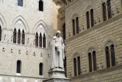 Siena (Tuscany) - Statue and historic buildings