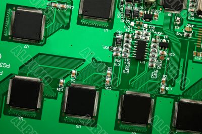 PCB with many chips