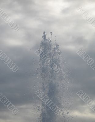 water fountain flowing