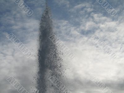 water fountain flowing