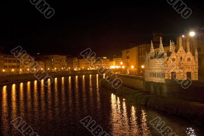 Pisa (Tuscany) - The Arno river illuminated at night