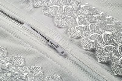 white zipper white zipper
