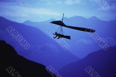 Hang glider at Dusk