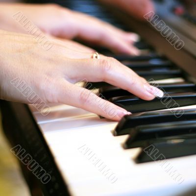 play on piano
