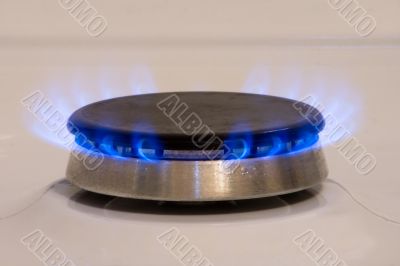 Natural gas from a ring