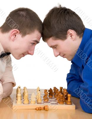 Men play chess