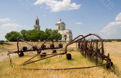 Old mechanical rake