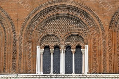 Piacenza - Mullioned window of The Gothic Piacenza - Mullioned window of The Gothic