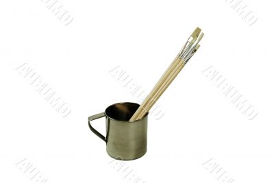 Stainless steel cup and brushes