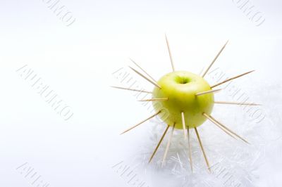 spike and apple