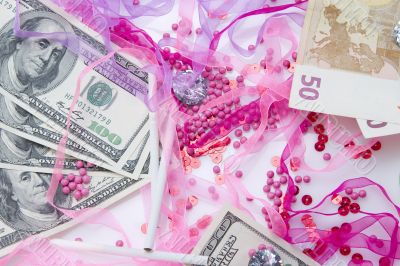 Glamour money Glamour money