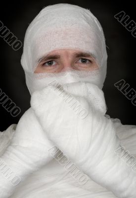 See no evil, say no evil, hear no evil