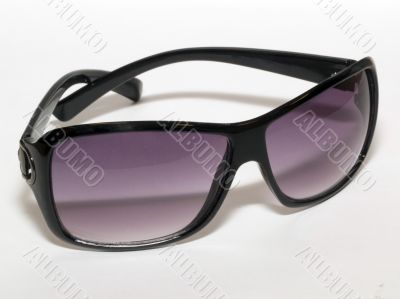 Sunglasses violet