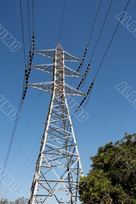 Support mast of power transmission line