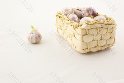 basket of garlics