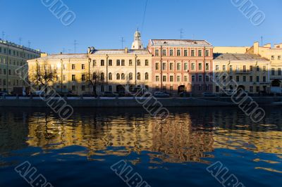 Houses over river Houses over river