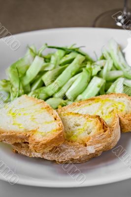 salad and bread 1